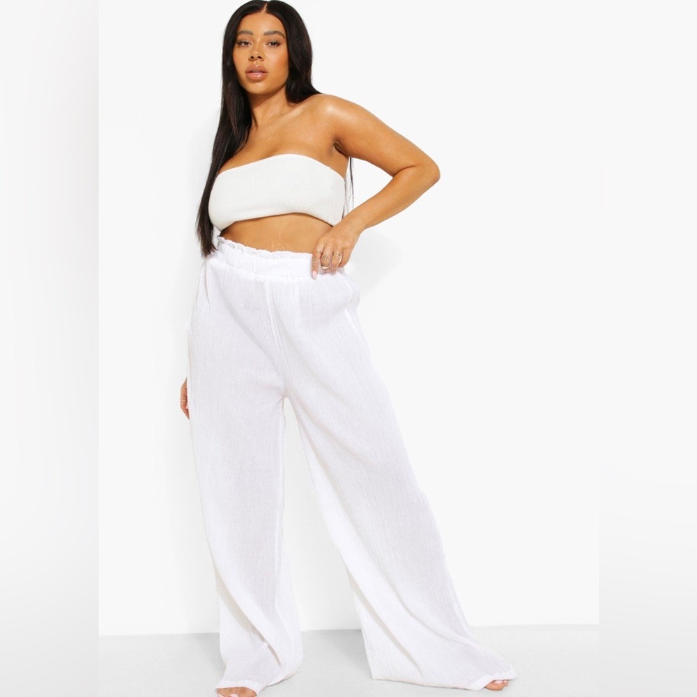 Boohoo White Wide Leg Women's Pants size 14